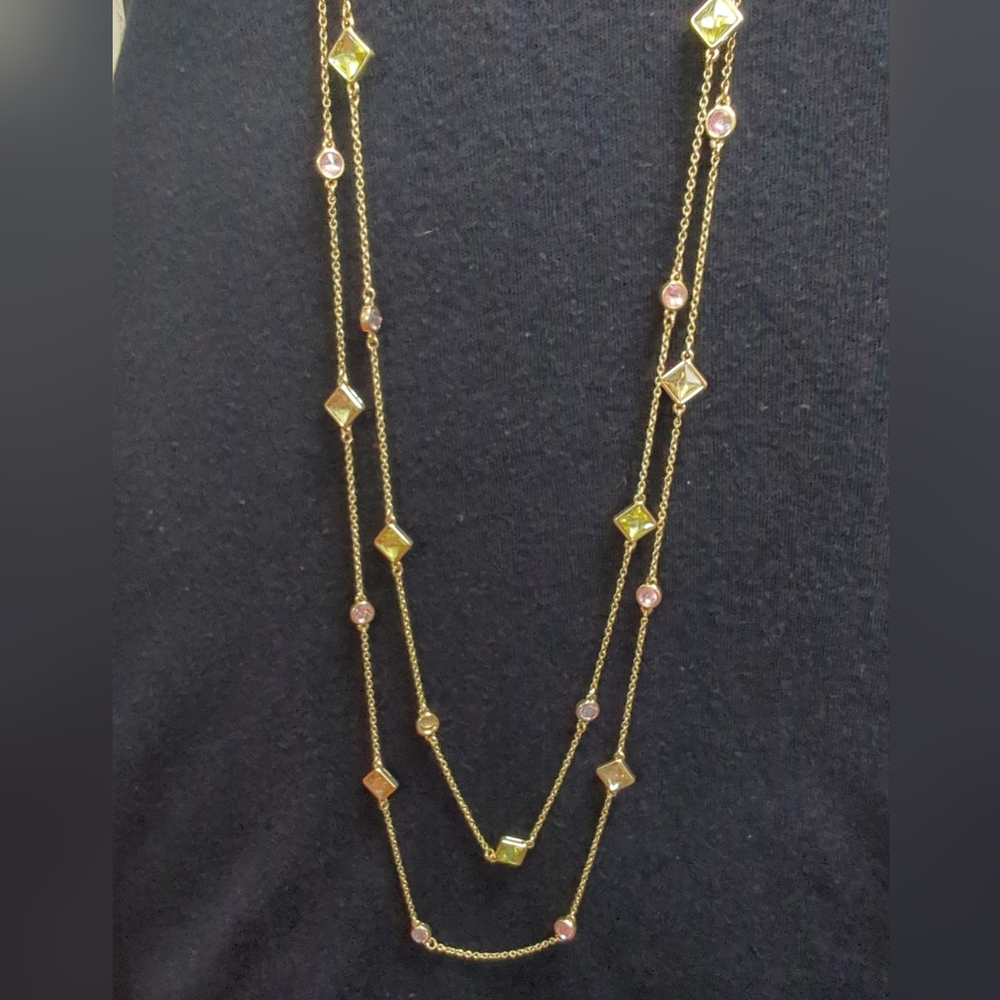 Ladies Pendant Necklace